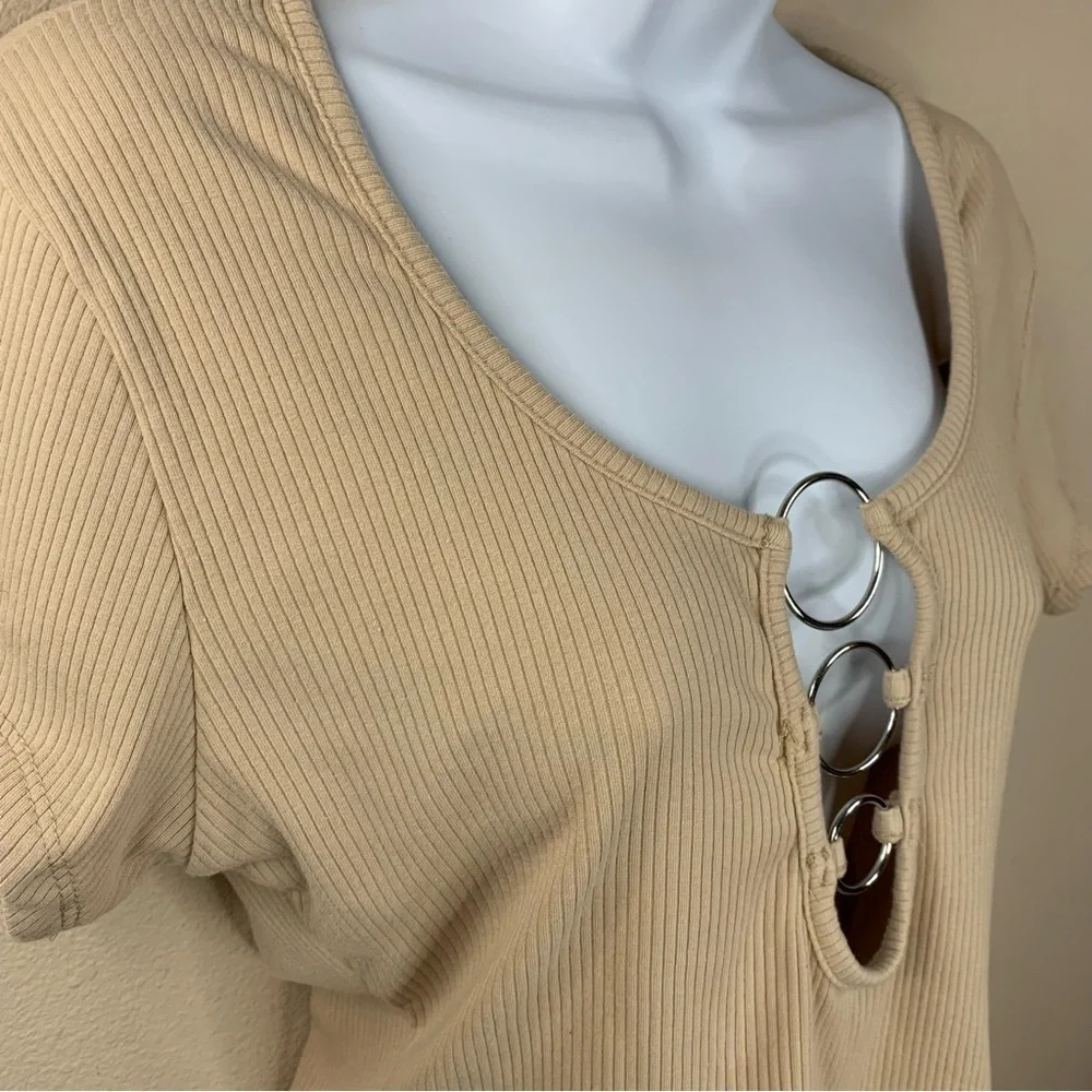 Faded Rose Beige Ribbed Short Sleeve Crop Top XL Stretch Y2k Style